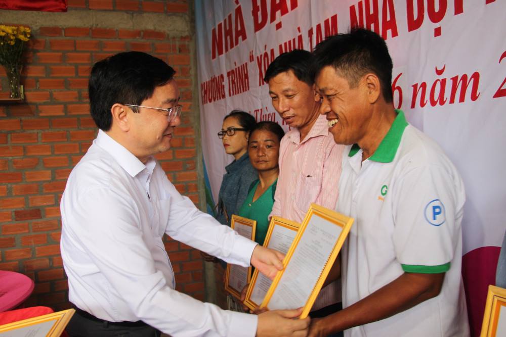 Nối dài hành trình chăm lo người nghèo